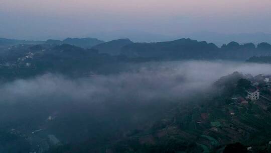 浙江绍兴十九峰下岩贝晨曦航拍云海延时