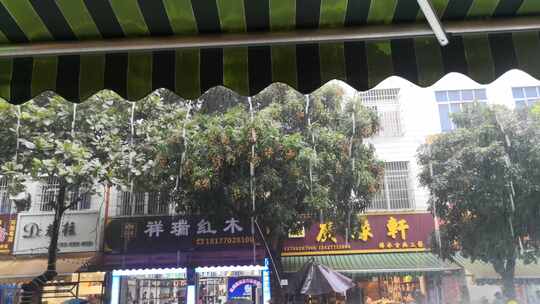 下雨 雨景 屋檐 雨天