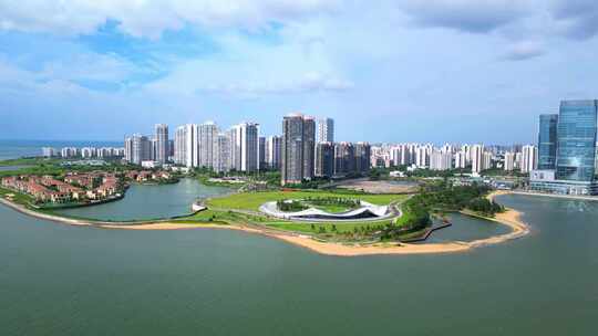 航拍海南海口海甸岛天空之山城市天际线风景