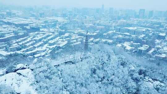 杭州西湖雪景宝石山宝石塔