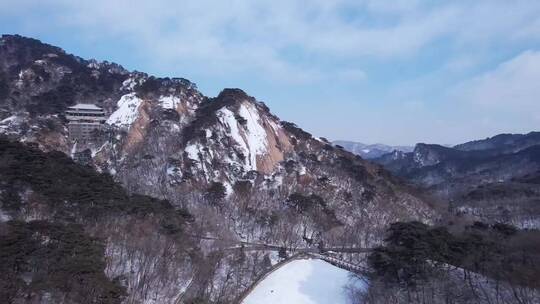 蓝天白云，蓝天白云绿草地，碧水蓝天，风景