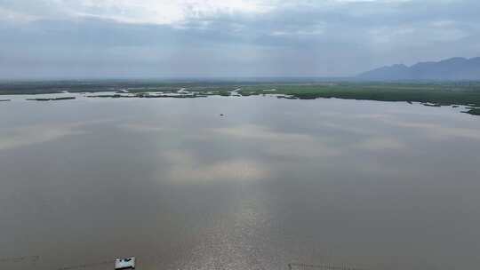 内蒙古阴山下的哈素海