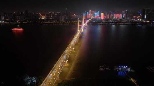 湖北武汉长江二桥夜晚夜景航拍车流交通汉口视频素材模板下载
