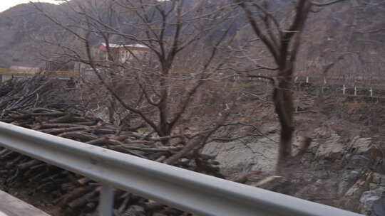 风景 沿途 高速公路 大山 秋天