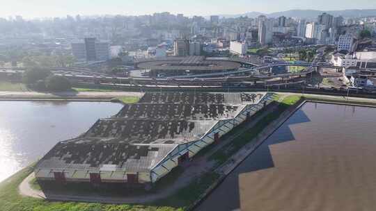 阿雷格里港天际线位于巴西南里奥格兰德的阿