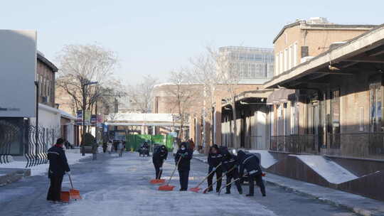 冬季户外扫雪清洁路面清洁工作