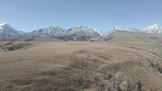 4K航拍川西理塘格聂神山格聂之眼雪山视频素材模板下载