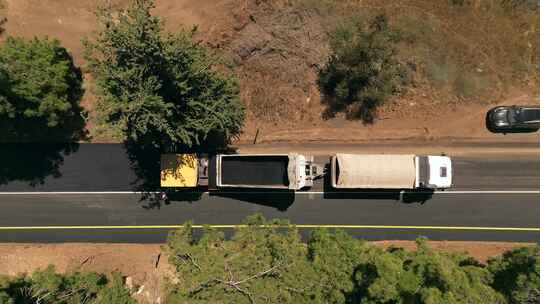 道路、铺路、摊铺机、卡车