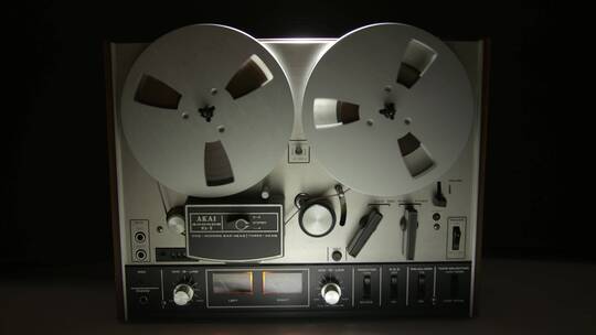 老式录音机-卡带机视频素材模板下载