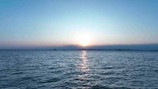 大海航拍海面日出风光飞向大海天空海洋风景