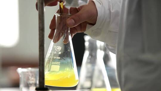 【镜头合集】烧杯试管蒸馏瓶化学实验检测