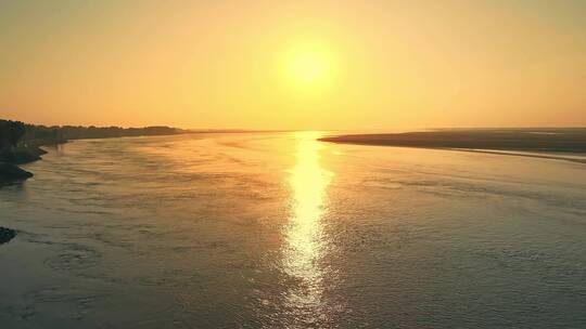 航拍黄河日出夕阳母亲河水面上升视频素材模板下载