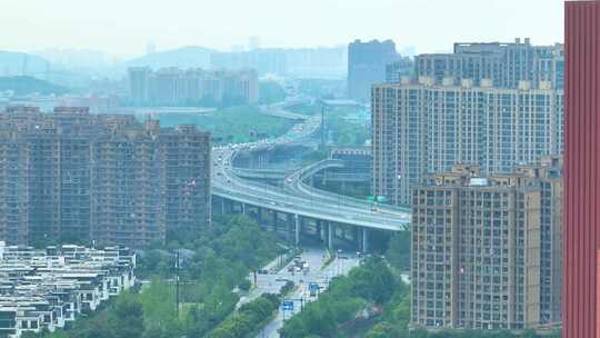 浙江省杭州市临平区望梅高架路车流城市风景