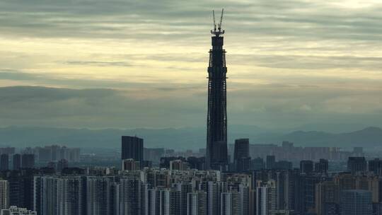 清晨的绿地468摩天大楼成都第一高楼
