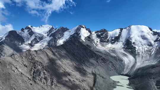 雪山山脉