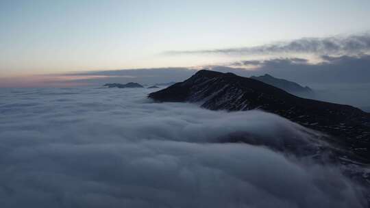 青海拉脊山日出风光航拍素材