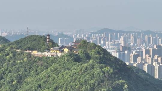 杭州湘湖先照禅寺和城市风光