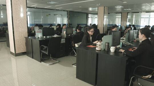 公司集体办公区