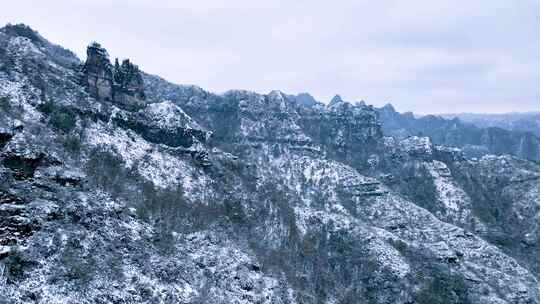 世界遗产地贵州施秉云台山大山雪景航拍