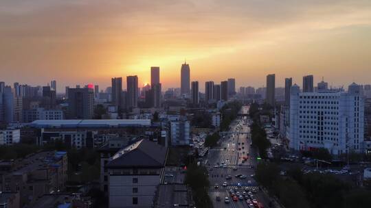 城市黄昏航拍