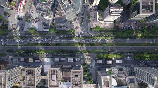 城市高楼间道路航拍