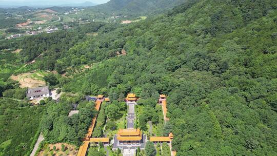 航拍湖南常德夹山国家森林公园闯王墓