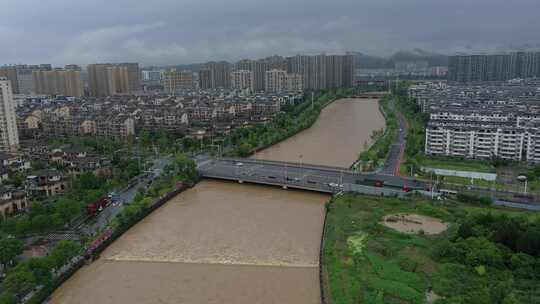 2024年6月下旬黄山市暴雨后洪水来袭