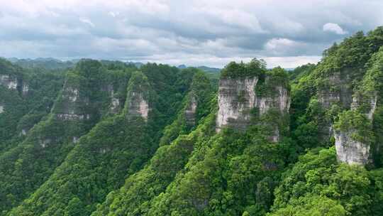 世界遗产地喀斯特 施秉云台山 白云岩山峰