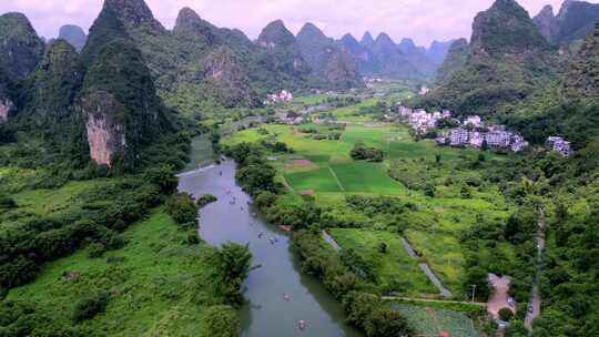 航拍桂林山水遇龙河竹筏