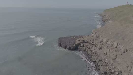 海浪礁石浪花海岸航拍浪花波光粼粼湖景素材