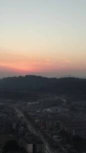 航拍山川日落晚霞夕阳竖屏