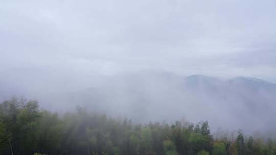 雨后山间山雾风景