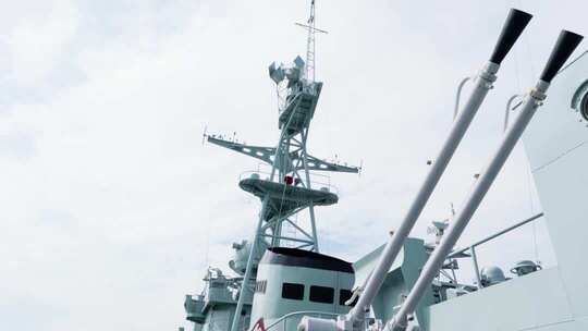 港口退役军舰海军武器