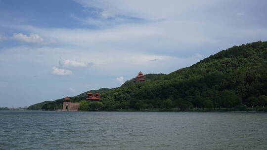 武汉东湖风景，庙宇1