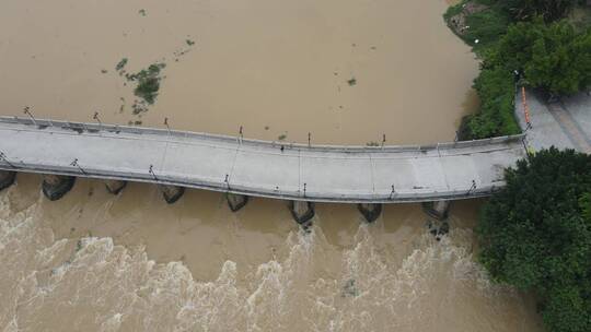 航拍河流涨洪水洪涝灾害视频素材模板下载