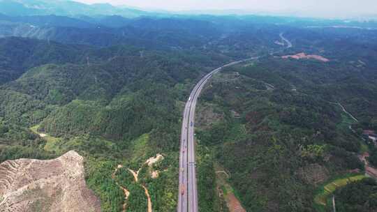 山区高速公路航拍