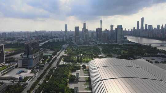 广州新港东路建筑交通航拍视频素材模板下载