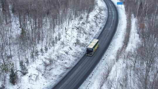 极寒地带雪地开车