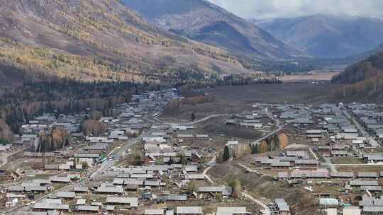 新疆阿勒泰喀纳斯河五彩滩景区航拍