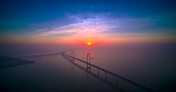 深中通道跨海大桥日出航拍全景