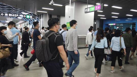地铁 深圳地铁 挤地铁