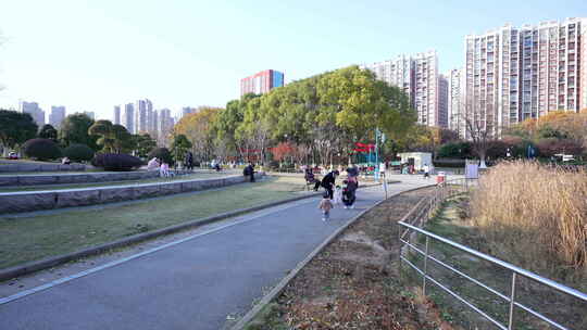 武汉洪山区关山荷兰风情园风景