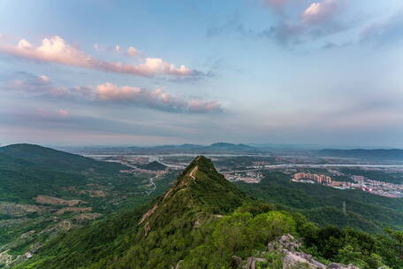 广东中山市丫髻山日出光影