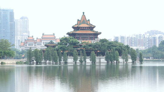 广东佛山顺峰山公园内建筑景观