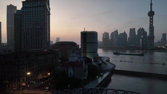 航拍中国上海外滩陆家嘴浦东凌晨日出时刻