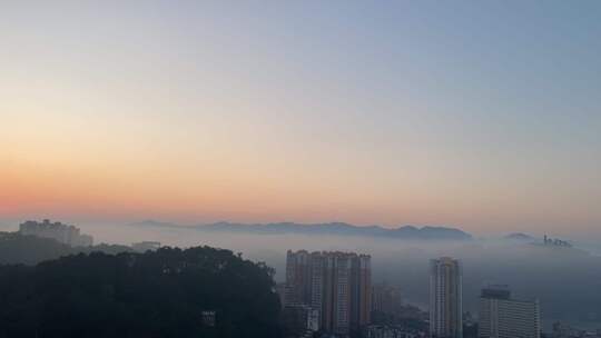 广西梧州白云山脚下日出云海拍摄美景