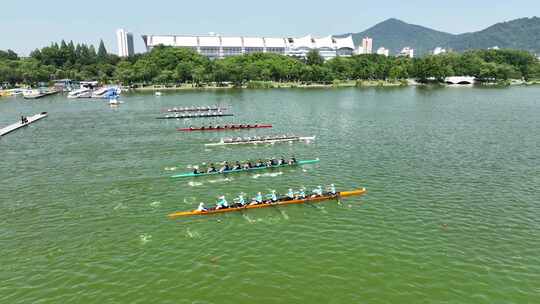 航拍南京玄武湖公园水上运动，赛艇比赛