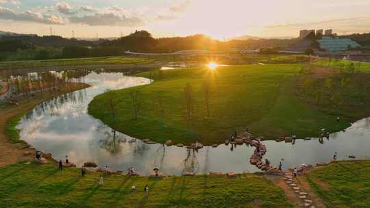 航拍宜昌卷桥河湿地公园日落风景