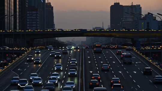 城市夜景车流