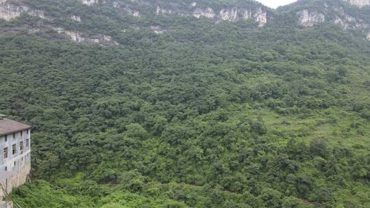 贵州 酒厂 山区 大山 河流 森林 溪水 乡村